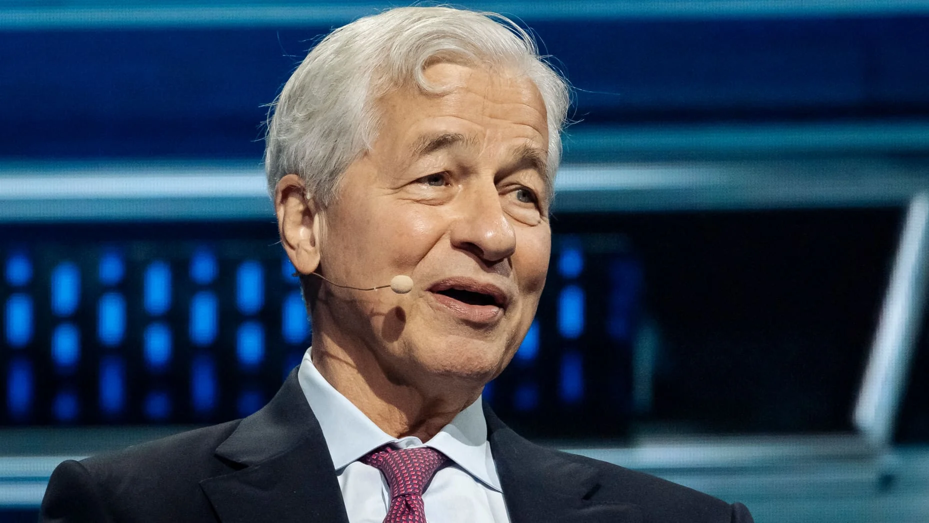 JPMorgan Chase首席执行官Jamie Dimon在活动中发言